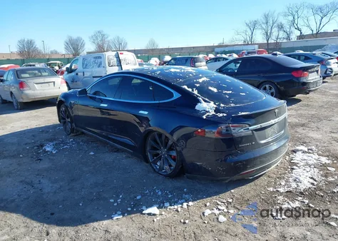 2013 Tesla Model S Performance из США, поврежденный, VIN 5YJSA1CP8DFP11649